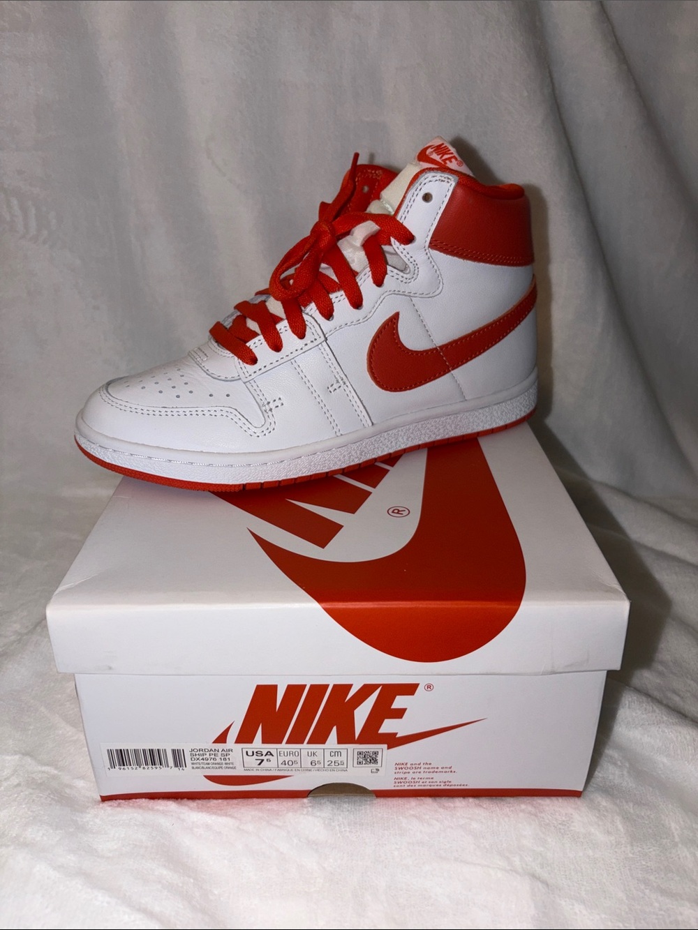 Nike High-Top Sneakers in White and Red